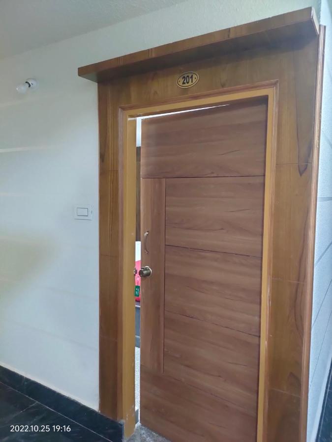 Hotel New Maruthi Inn, Lb Nagar Hyderabad Esterno foto